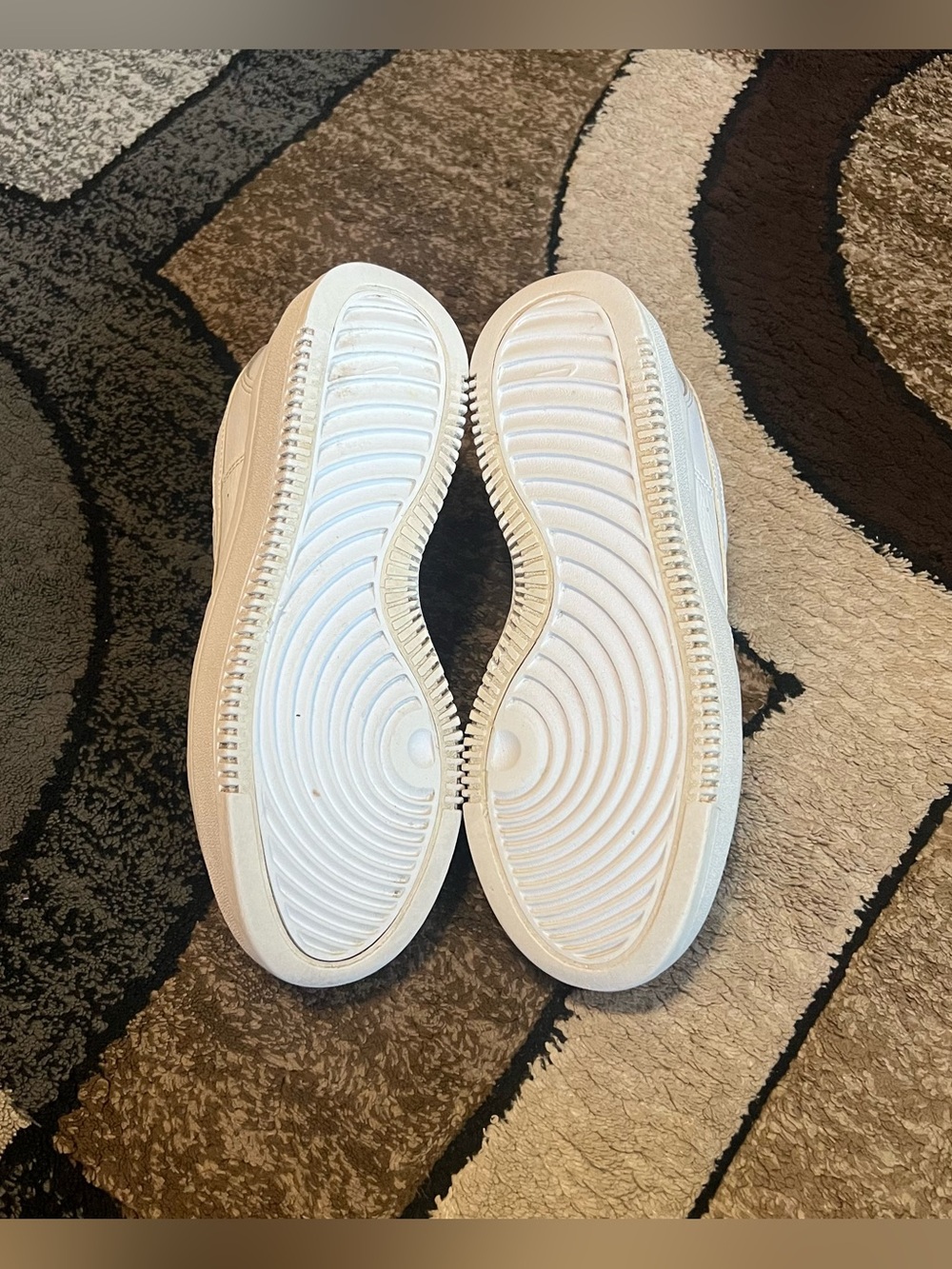 Women’s Nike Court Vision Alta Size 8 - Picture 8 of 8